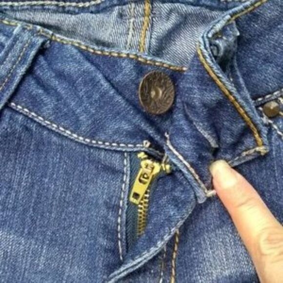 Paris Blues Cropped Factory Distressed Faded Denim Blue Jeans Size Junior's 7 - Picture 8 of 11